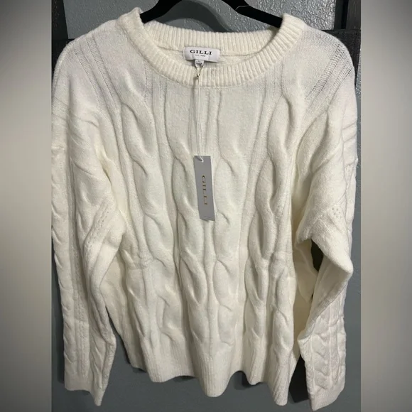 Beautiful White Womens Sweater - Picture 2 of 5